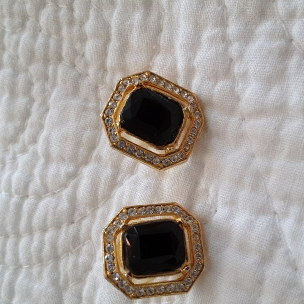 PIERCED  Vintage earrings